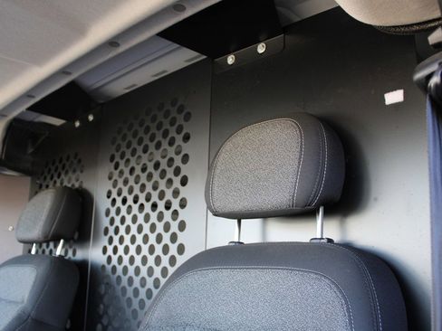 Used 2023 RAM ProMaster 2500 image 16