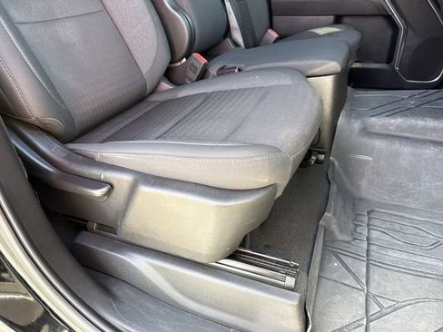 Certified 2025 Chevrolet Silverado 2500 LT w/ Z71 Chrome Sport Edition image 25