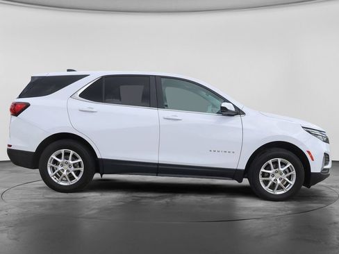 Used 2024 Chevrolet Equinox LT AWD/4WD image 10