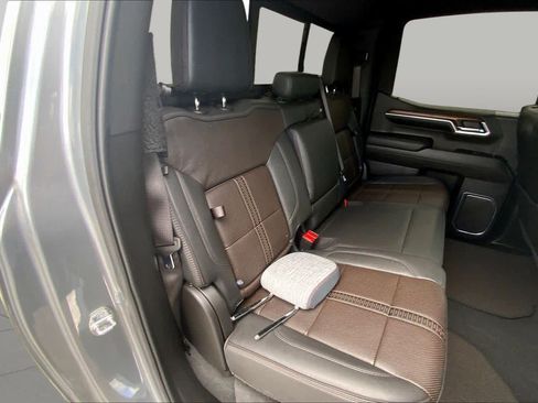 Used 2024 Chevrolet Silverado 1500 High Country AWD/4WD image 20