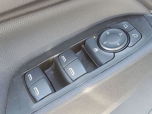 Certified 2023 Chevrolet Equinox RS w/ RS Leather Package image 27