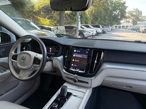 Certified 2023 Volvo XC60 B5 Core w/ Climate Package AWD/4WD image 55
