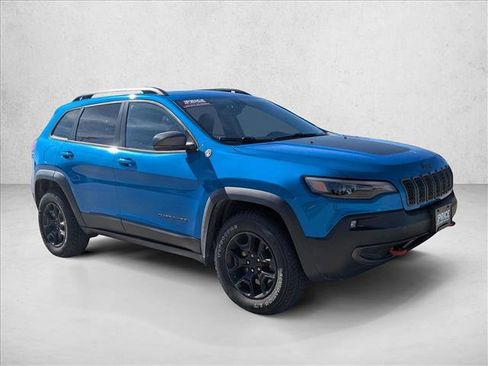 Used 2019 Jeep Cherokee Trailhawk w/ Comfort/Convenience Group image 3
