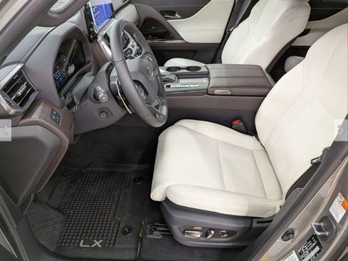 New 2026 Lexus LX 700h Luxury w/ Appearance Package image 9