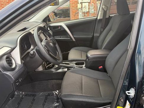 Used 2017 Toyota RAV4 LE image 28