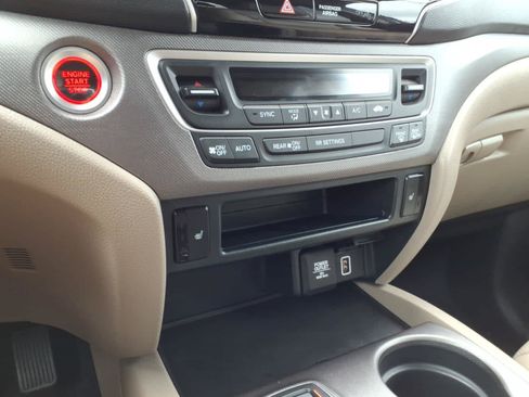 Used 2023 Honda Ridgeline RTL image 19