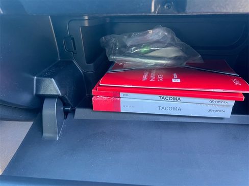 Used 2025 Toyota Tacoma SR image 18