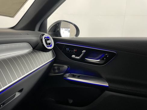 New 2026 Mercedes-Benz GLC 300 image 12