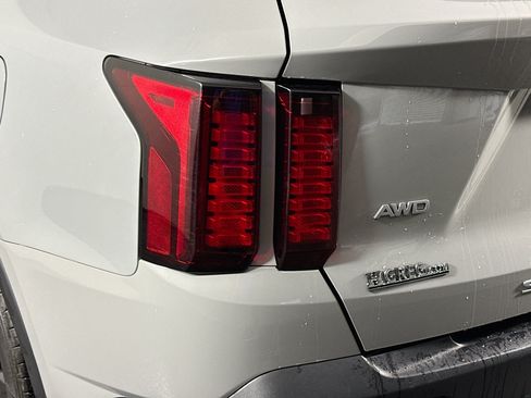 Used 2022 Kia Sorento S w/ Panoramic Sunroof Package AWD/4WD image 36