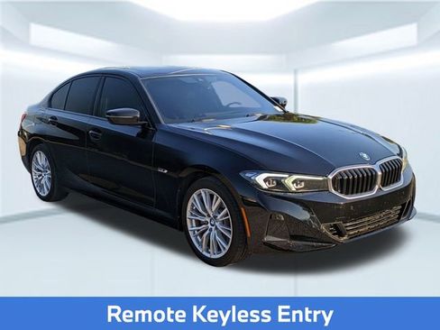 Used 2023 BMW 330e w/ Driving Assistance Package image 9