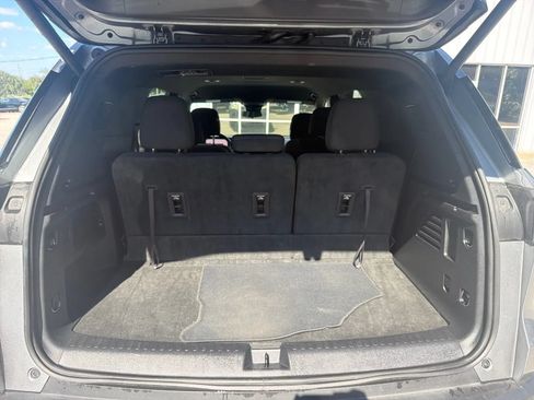 Used 2024 Chevrolet Traverse LT AWD/4WD image 18