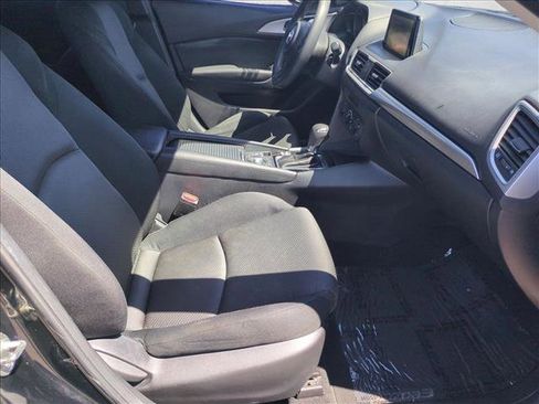 Used 2018 MAZDA MAZDA3 Sport image 19