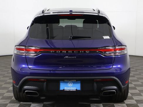 Used 2022 Porsche Macan Base image 15