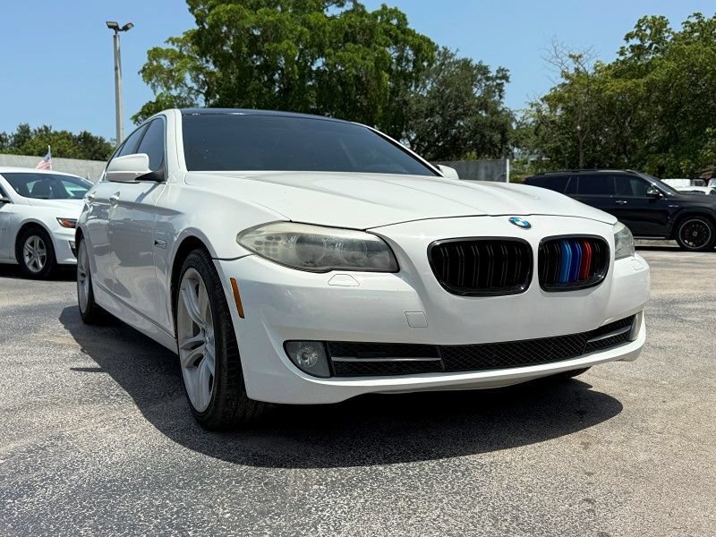 Used 2011 BMW 535i Sedan RWD image 3