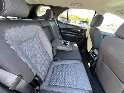 Used 2022 Chevrolet Equinox LT AWD/4WD image 26