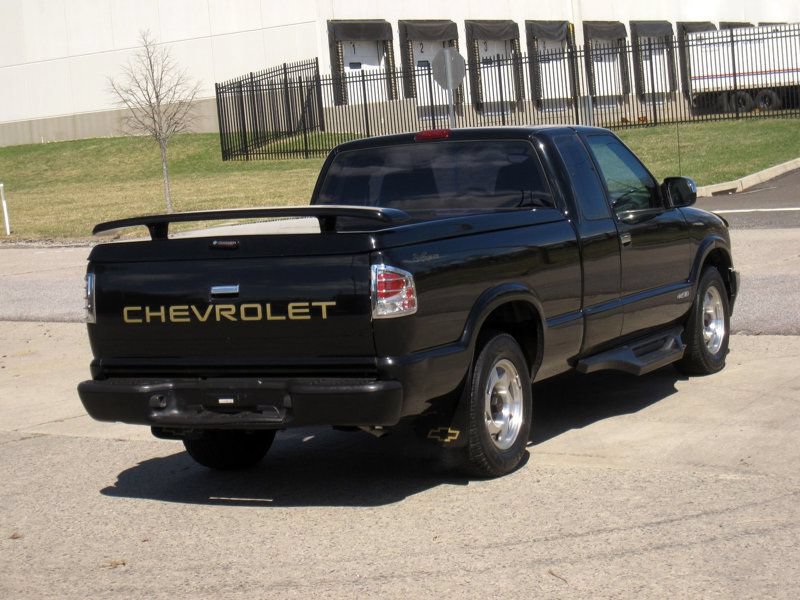 Used 2002 Chevrolet S10 Pickup 2WD Extended Cab w/ Comfort Convenience Pkg image 13