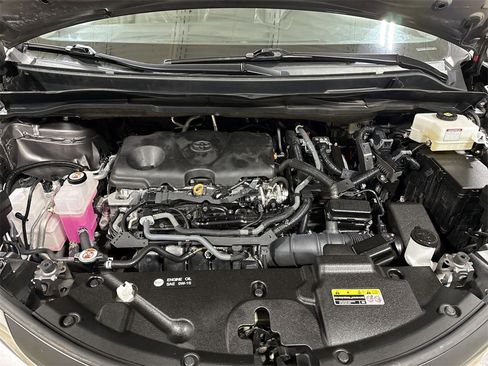 Used 2024 Toyota Sienna XLE image 25