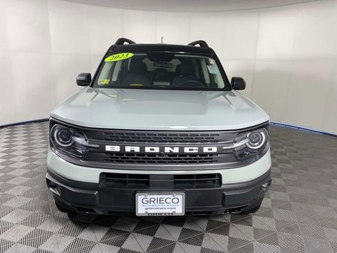 Used 2023 Ford Bronco Sport Badlands image 3