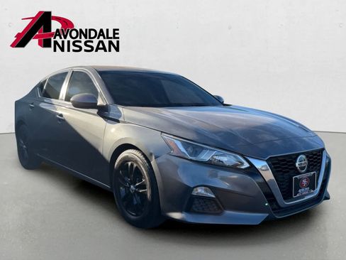 Used 2019 Nissan Altima 2.5 S FWD image 4