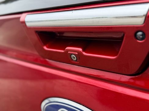 Used 2015 Ford F150 Lariat w/ Equipment Group 502A Luxury AWD/4WD image 33