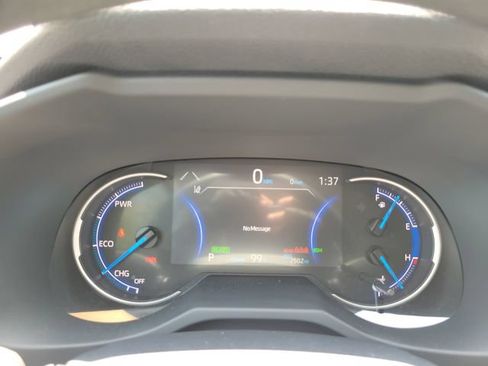 Used 2025 Toyota RAV4 LE AWD/4WD image 17
