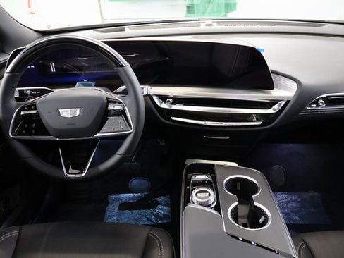 New 2026 Cadillac Lyriq Luxury image 14