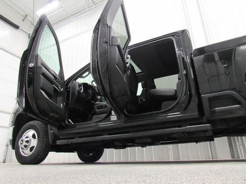 Used 2020 Chevrolet Silverado 3500 LTZ w/ LTZ Plus Package image 19