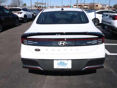 New 2026 Hyundai Sonata SE FWD image 19