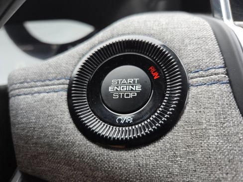 Used 2023 Jeep Compass Latitude w/ Convenience Group image 33