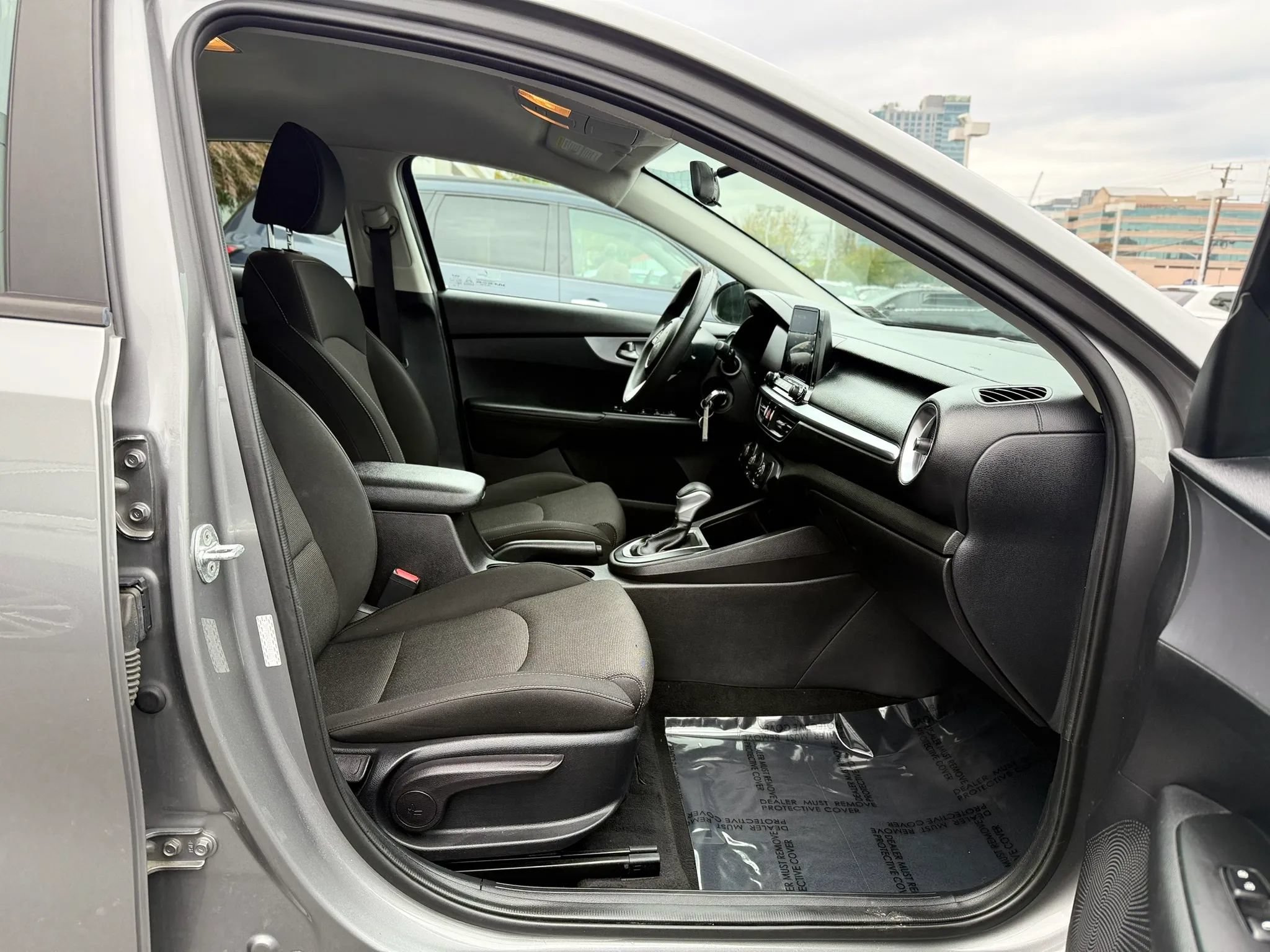 Used 2022 Kia Forte LXS FWD image 31