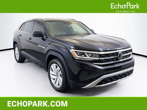 Used 2023 Volkswagen Atlas Cross Sport SE AWD/4WD image 1