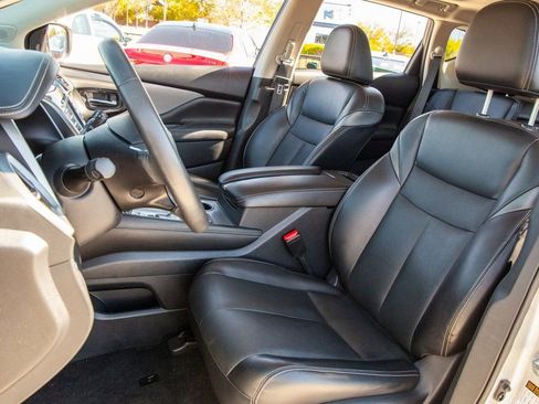 Used 2022 Nissan Murano SL w/ SL Moonroof Package image 13