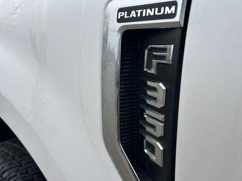 Used 2019 Ford F350 Platinum w/ Platinum Ultimate Package image 32