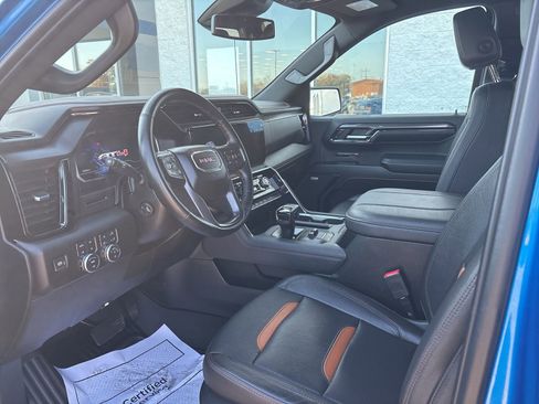 Used 2024 GMC Sierra 1500 AT4 w/ AT4 Premium Package image 11