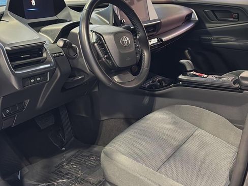 Used 2024 Toyota Prius LE image 8