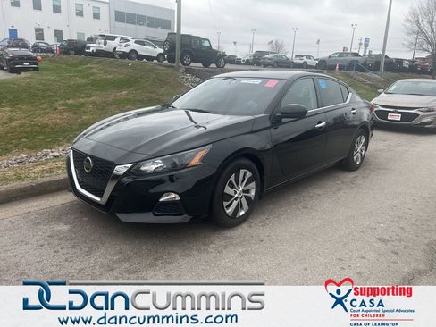 Used 2022 Nissan Altima 2.5 S image 1
