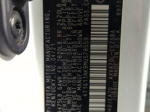 Used 2021 Toyota Camry SE image 24