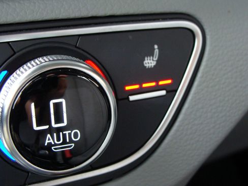 Used 2019 Audi Q5 2.0T Premium w/ Convenience Package image 25