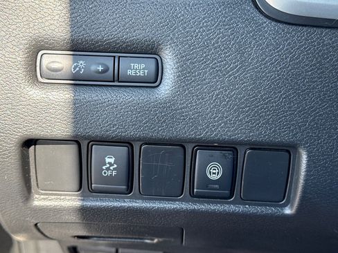 Used 2021 Nissan Murano SV image 27