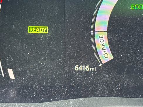 Used 2025 Toyota Camry SE image 24