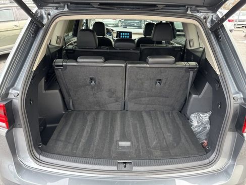 Certified 2025 Volkswagen Atlas SE image 11