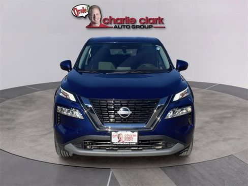 Certified 2023 Nissan Rogue SV image 8