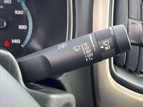 Used 2022 GMC Canyon Denali image 25