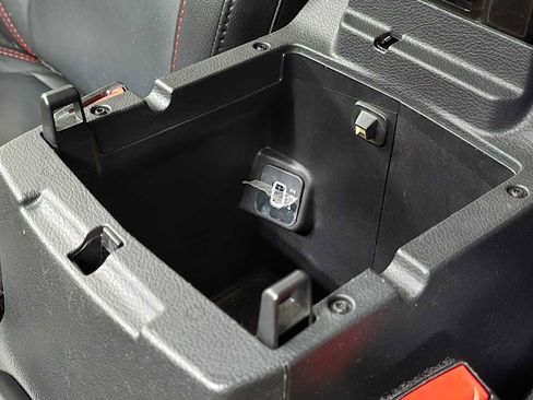 Used 2022 Jeep Gladiator Rubicon w/ LED Lighting Group AWD/4WD image 33