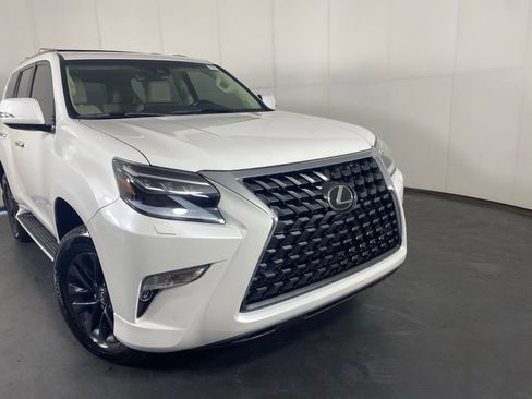 Certified 2022 Lexus GX 460 Premium AWD/4WD image 3