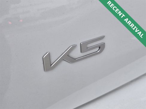 Used 2025 Kia K5 LXS image 11
