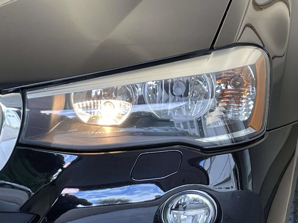 Used 2015 BMW X3 xDrive28i AWD/4WD image 10