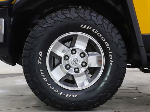 Used 2008 Toyota FJ Cruiser 4WD image 25