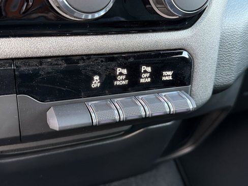 New 2026 RAM 1500 Express RWD image 28