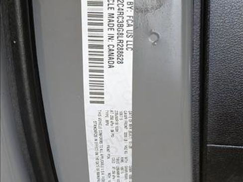 Used 2020 Chrysler Pacifica Touring-L w/ Advanced Safetytec Group AWD/4WD image 29